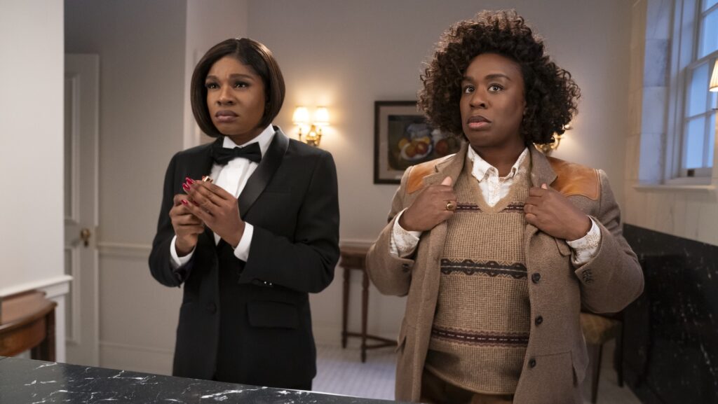 Edwina Findley et Uzo Aduba dans La Résidence // Source : Jessica Brooks/Netflix