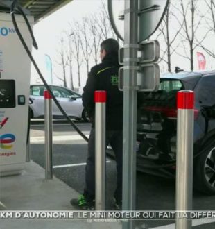 Reportage TF1 sur la technologie EREV vs EV // Source : Capture JT TF1