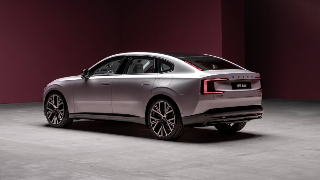 La Volvo ES90 (2025) // Source : Volvo