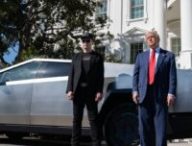 Trump achète une Tesla à la Maison Blanche // Source : White House sur X (Twitter)