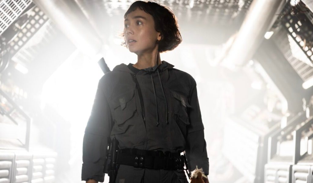 Sydney Chandler interprète Wendy, l'héroïne d'Alien : Earth // Source : Patrick Brown/FX