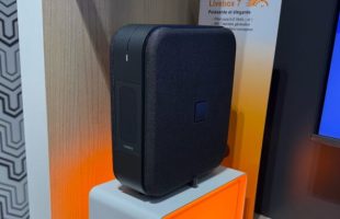 La Livebox 7 d'Orange. // Source : Numerama