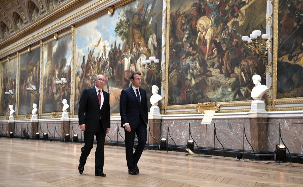 Macron Poutine