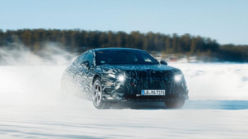 Mercedes tease son anti Porsche Taycan à la puissance démentielle