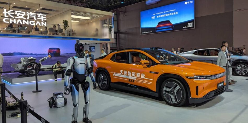 Changan propose aussi de la conduite autonome, des robots et e-VTOL // Source : Raphaelle Baut pour Numerama 