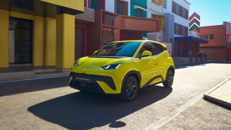 Moins de 20 000 € et le plein d’équipements : la citadine électrique de BYD met un coup à la concurrence
