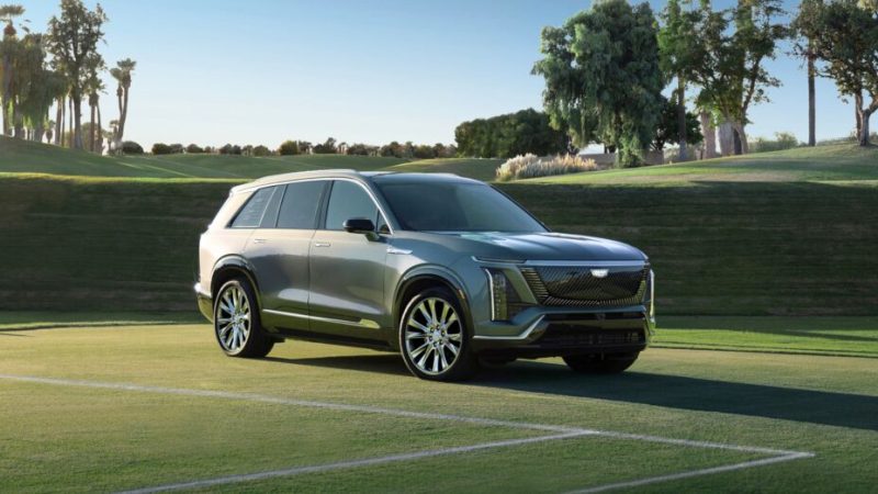 Cadillac lance une nouvelle voiture électrique en France au lieu de commercialiser celle qui nous intéresse