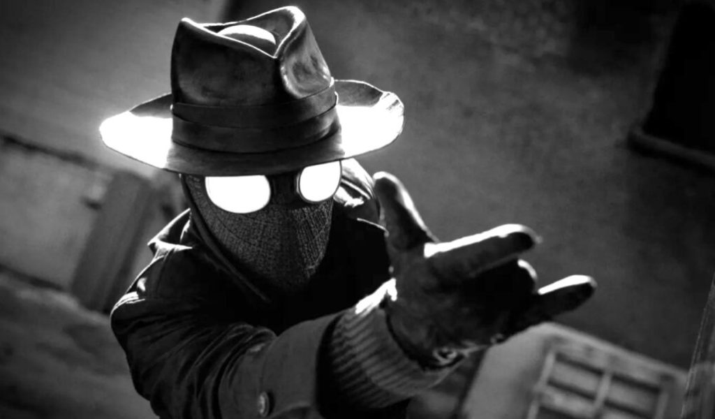 Spider-Noir, dans la toute première image de la série // Source : Aaron Epstein / Prime Video Spider-Noir, dans la toute première image de la série // Source : Aaron Epstein / Prime Video