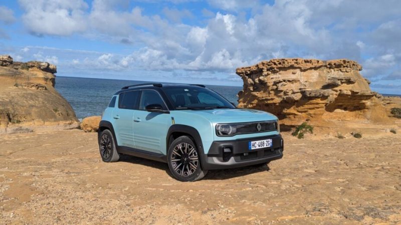 Renault veut gagner le titre de voiture de l’année une troisième fois, mais attention la concurrence est rude