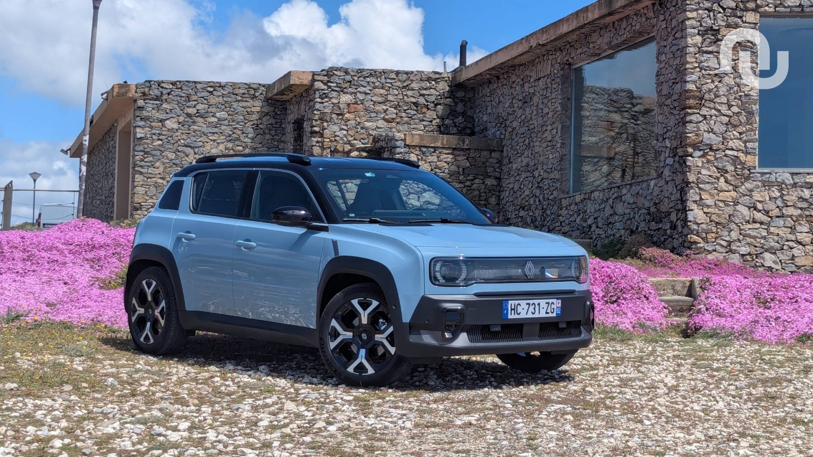 Notre essai complet de la Renault 4 e-tech : ces petits plus qui changent tout !