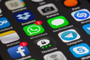 Et si vous changiez de messagerie ? Découvrez ces alternatives européennes à WhatsApp // Source : LoboStudioHamburg - Pixabay