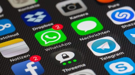 Et si vous changiez de messagerie ? Découvrez ces alternatives européennes à WhatsApp // Source : LoboStudioHamburg - Pixabay