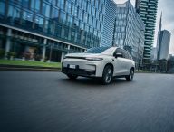Ce SUV électrique n’a pas peur de rouler loin des bornes de recharge