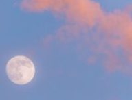 Lever de pleine Lune. // Source : Envato