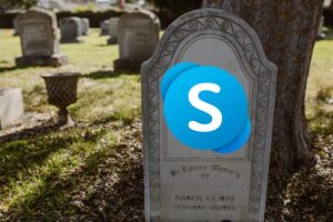 Skype, c'est fini // Source : Montage Numerama