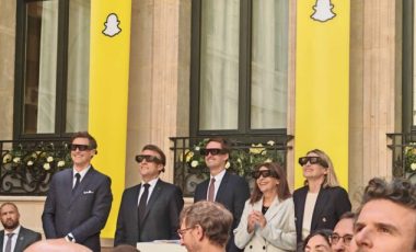 De gauche à droite : Grégory Gazagne, Emmanuel Macron, Evan Spiegel, Anne Hidalgo et Astrid Panosyan-Bouvet // Source : Numerama