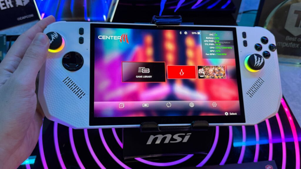 Le MSI Claw A8 est un grand produit. // Source : Numerama Le MSI Claw A8 est un grand produit. // Source : Numerama