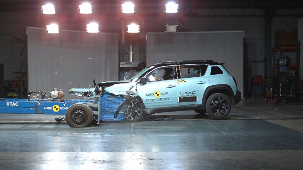 La Renault 4 E-Tech électrique a obtenu 4 étoiles au crash-test Euro NCAP 2025 // Source : Euro NCAP La Renault 4 E-Tech électrique a obtenu 4 étoiles au crash-test Euro NCAP 2025 // Source : Euro NCAP