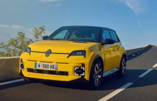 La Renault 5 E-Tech en Jaune Pop // Source : Renault
