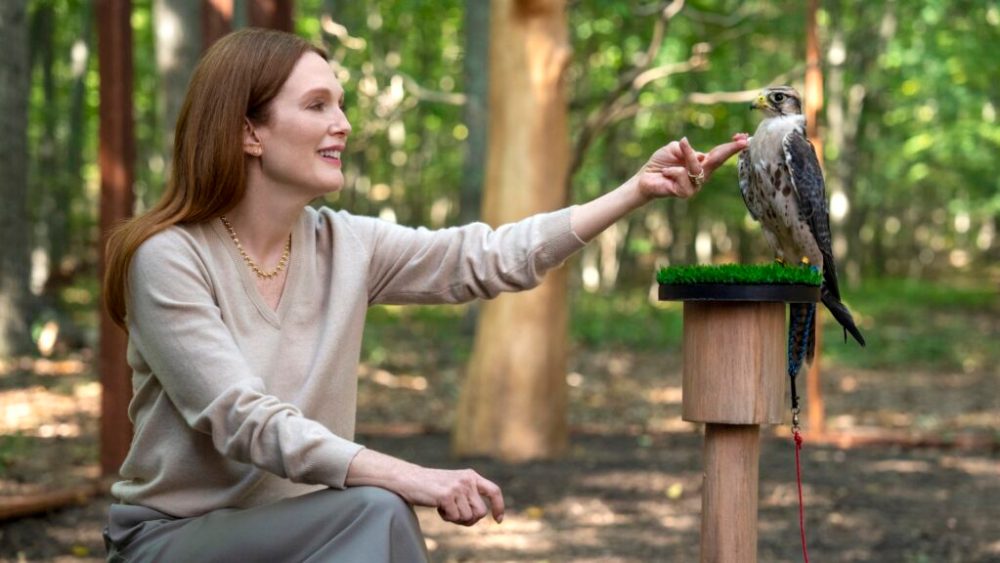 Julianne Moore dans Sirens // Source : Macall Polay/Netflix