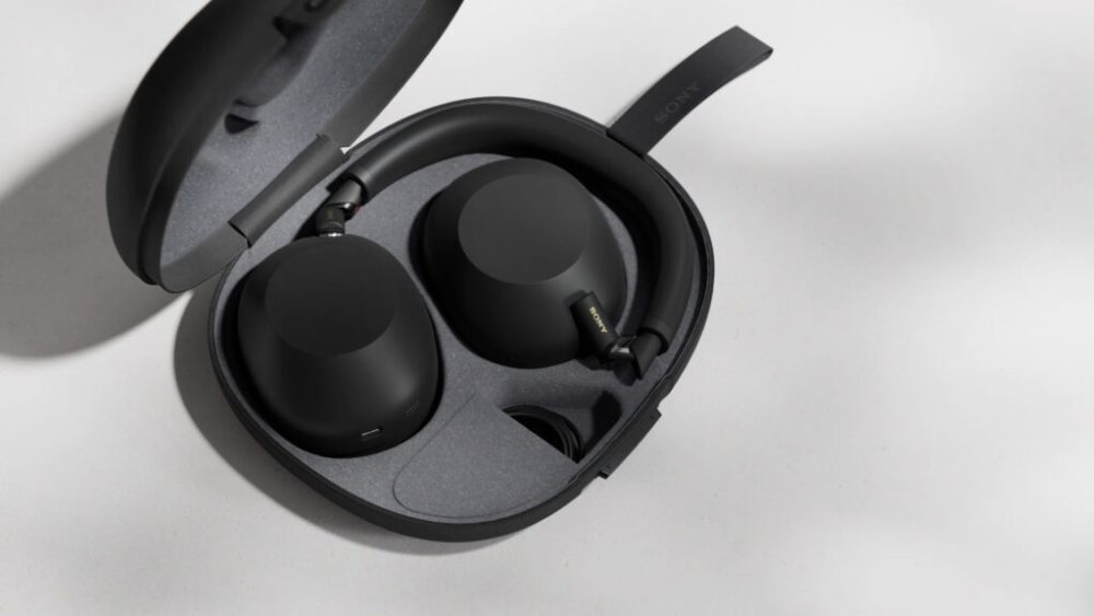Le Sony WH-1000XM6 est de nouveau pliable