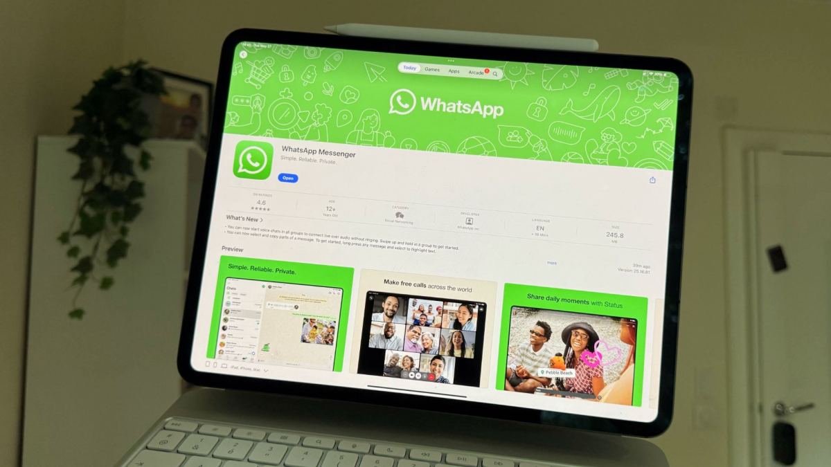 WhatsApp sur iPad. // Source : Numerama