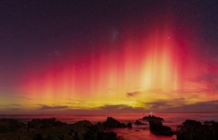 Aurores vues depuis l'Australie. // Source : Flickr/CC/Caroline Jones (photo recadrée)