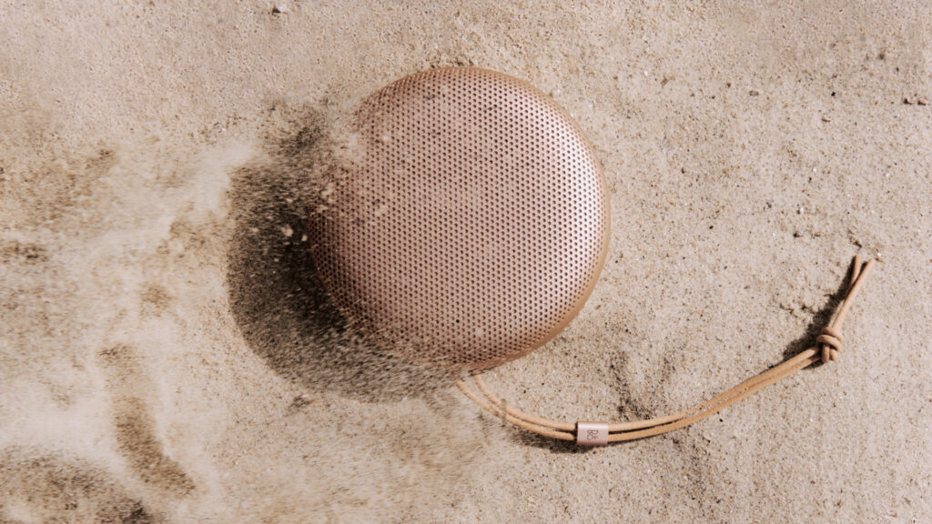 Beosound A1 (Gen 3) // Source : Bang & Olufsen Beosound A1 (Gen 3) // Source : Bang & Olufsen