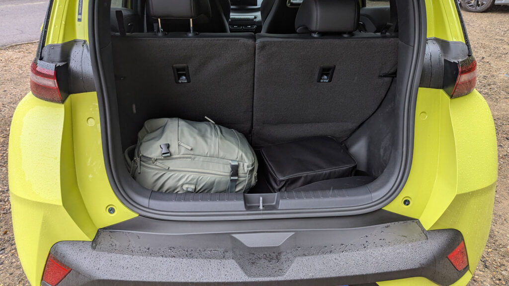 BYD Dolphin Surf // Source : Raphaelle Baut pour Numerama BYD Dolphin Surf // Source : Raphaelle Baut pour Numerama
