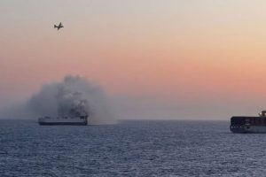 Cargo Morning Midas en feu  // Source : U.S. Coast Guard