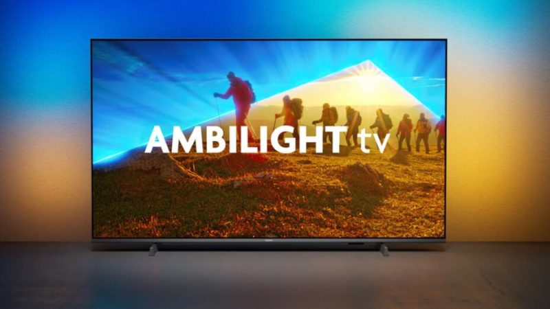 Ce grand téléviseur 4K avec Ambilight est bradé à moins de 400 €