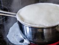 casserole d'eau bouillante // Source : pixabay - Myriams-Fotos