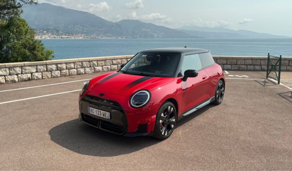 La Mini John Cooper Works E // Source : Robin San Vicente pour Numerama