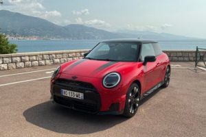 Essai de la Mini John Cooper Works E // Source : Robin San Vicente pour Numerama