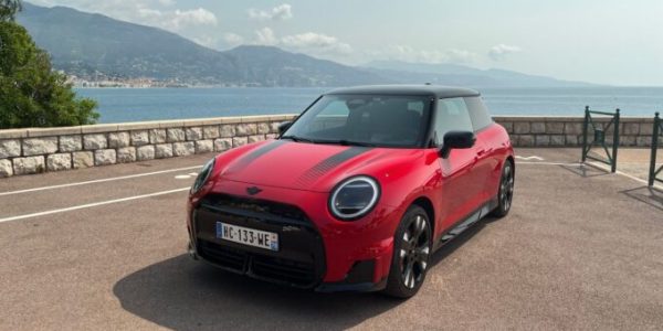 Essai de la Mini John Cooper Works E // Source : Robin San Vicente pour Numerama