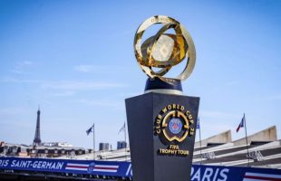 Le trophée de la Coupe du monde des clubs au Parc des princes. // Source : PSG