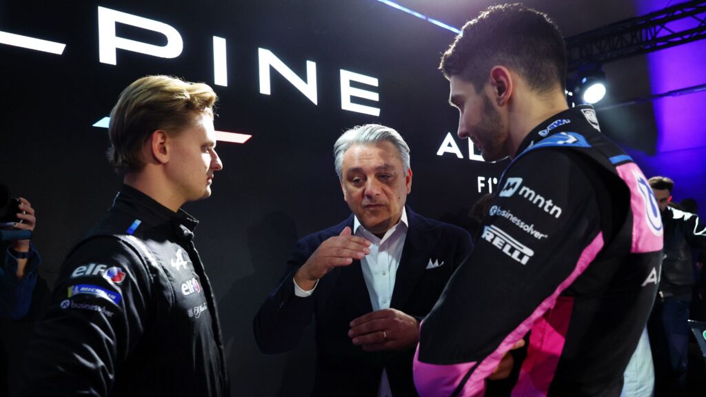 Luca de Meo à la soirée de lancement de la saison de F1 et WEC en 2024 // Source : Alpine