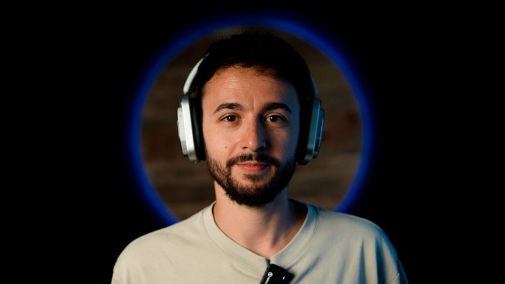 nothing-headphone2