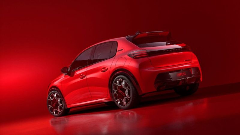Peugeot fait son grand retour dans le segment des sportives avec la 208 GTi électrique