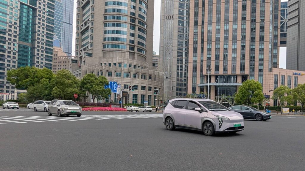 Il y a des voitures électriques pour tous les budgets en Chine // Source : Raphaelle Baut pour Numerama Il y a des voitures électriques pour tous les budgets en Chine // Source : Raphaelle Baut pour Numerama