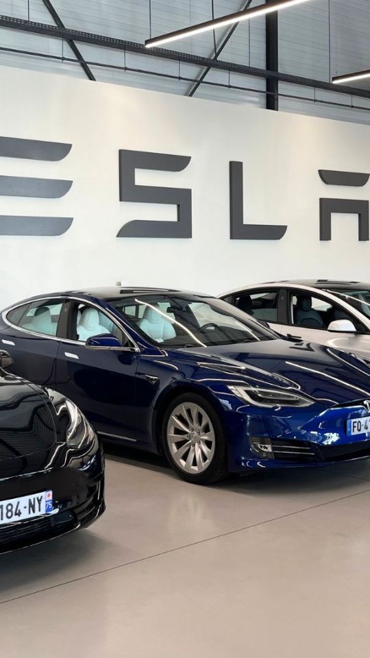 Une Tesla Model 3 d'occasion, ça vaut quoi ? // Source : Robin San Vicente pour Numerama