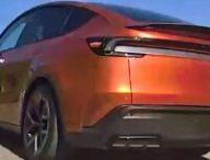 Le nouveau Tesla Model Y Performance surpris sur la route // Source : Nextmove