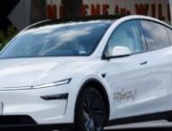 Un Robotaxi de Tesla à Austin au Texas // Source : Jose del Corral via X