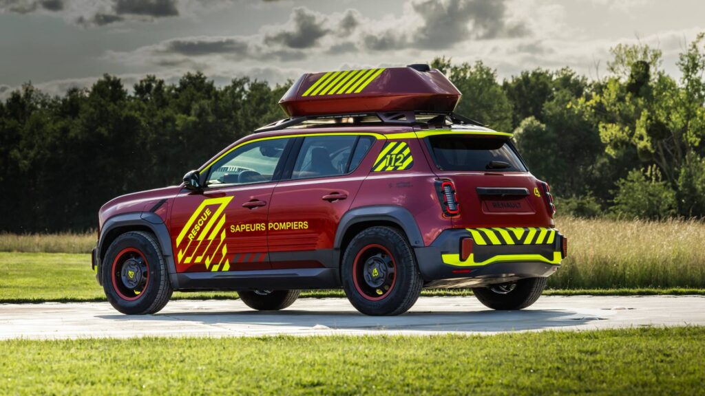 Le concept ne s'éloigne pas trop de la R4  // Source : Renault