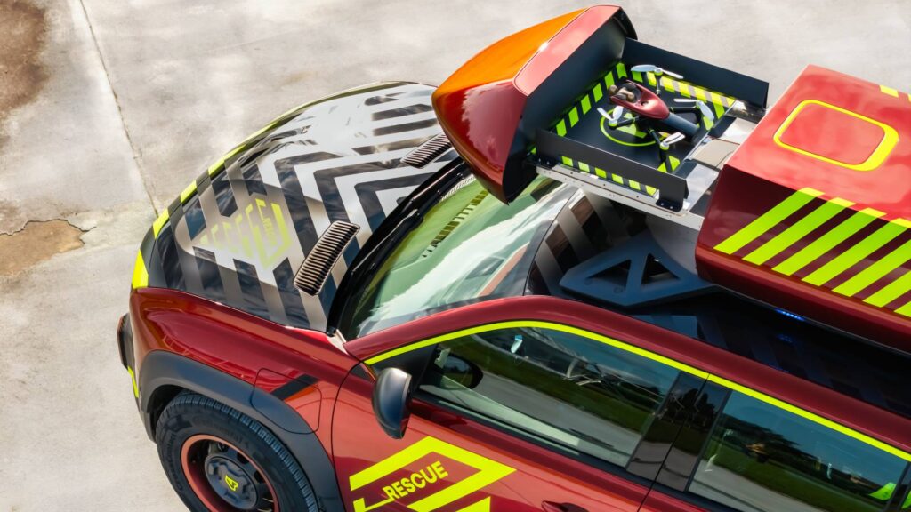 Drone intégré sur le toit du Vision 4Rescue // Source : Renault