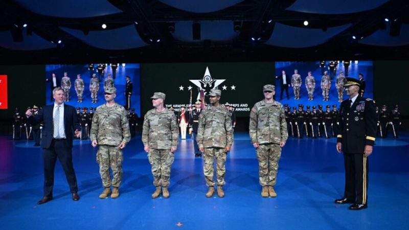 Pourquoi l’armée américaine recrute des tech bros pour moderniser ses rangs