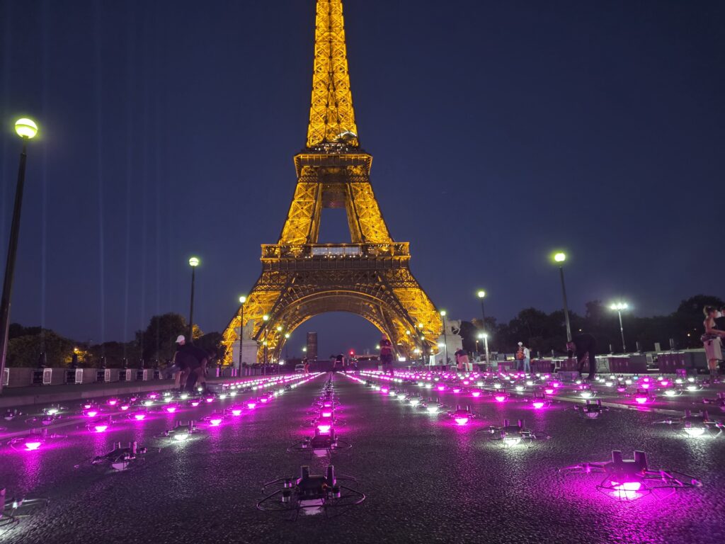 C'est la nuit que l'écart est le plus visible : le Z Fold 7 profite vraiment du 200 Mpix. C'est la nuit que l'écart est le plus visible : le Z Fold 7 profite vraiment du 200 Mpix.