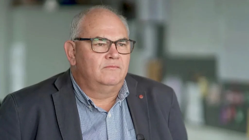 Paul Abbott, dernier directeur de KNP // Source : BBC Paul Abbott, dernier directeur de KNP // Source : BBC