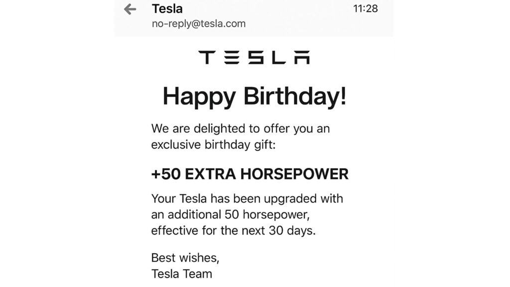 La capture d'écran du faux mail Tesla offrant un boost de puissance comme cadeau d'anniversaire // Source : glebulon via Reddit La capture d'écran du faux mail Tesla offrant un boost de puissance comme cadeau d'anniversaire // Source : glebulon via Reddit