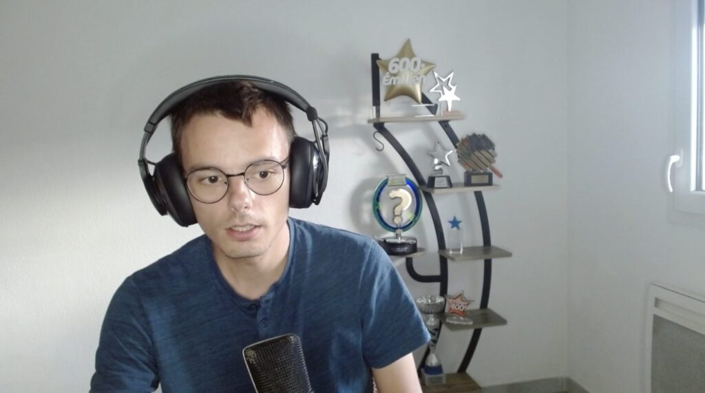 Émilien lors de son premier live Twitch // Source : Capture Numerama Émilien lors de son premier live Twitch // Source : Capture Numerama